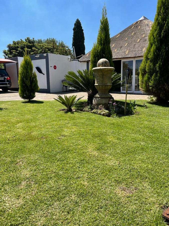 Tshiberry Bed & Breakfast Phokeng Exterior foto