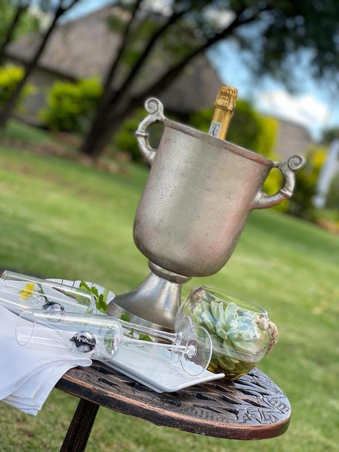 Tshiberry Bed & Breakfast Phokeng Exterior foto