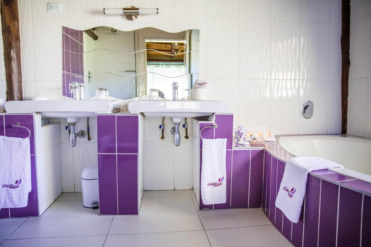 Tshiberry Bed & Breakfast Phokeng Exterior foto